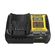 carregador-de-baterias-12v-20v-li-ion-dcb1104-dewalt_02