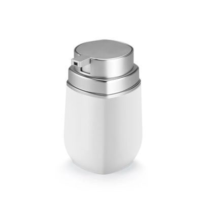 porta-sabonete-liquido-brancocromado-conceito-